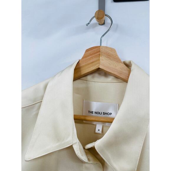 The Noli Shop Cream Satin Cropped Button Down - Picture 3 of 5